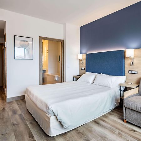 Hotel Puerta De Bilbao Barakaldo Exteriör bild