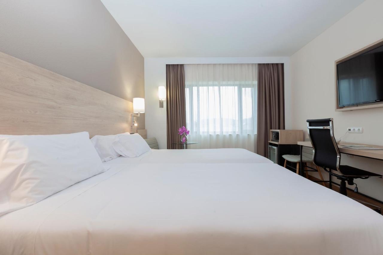 Hotel Puerta De Bilbao Barakaldo Exteriör bild