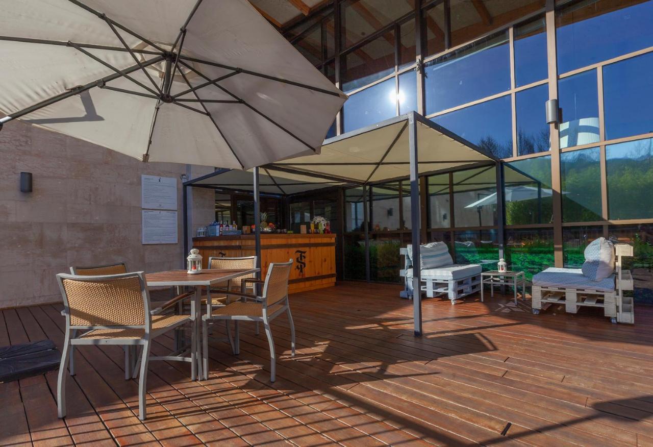 Hotel Puerta De Bilbao Barakaldo Exteriör bild