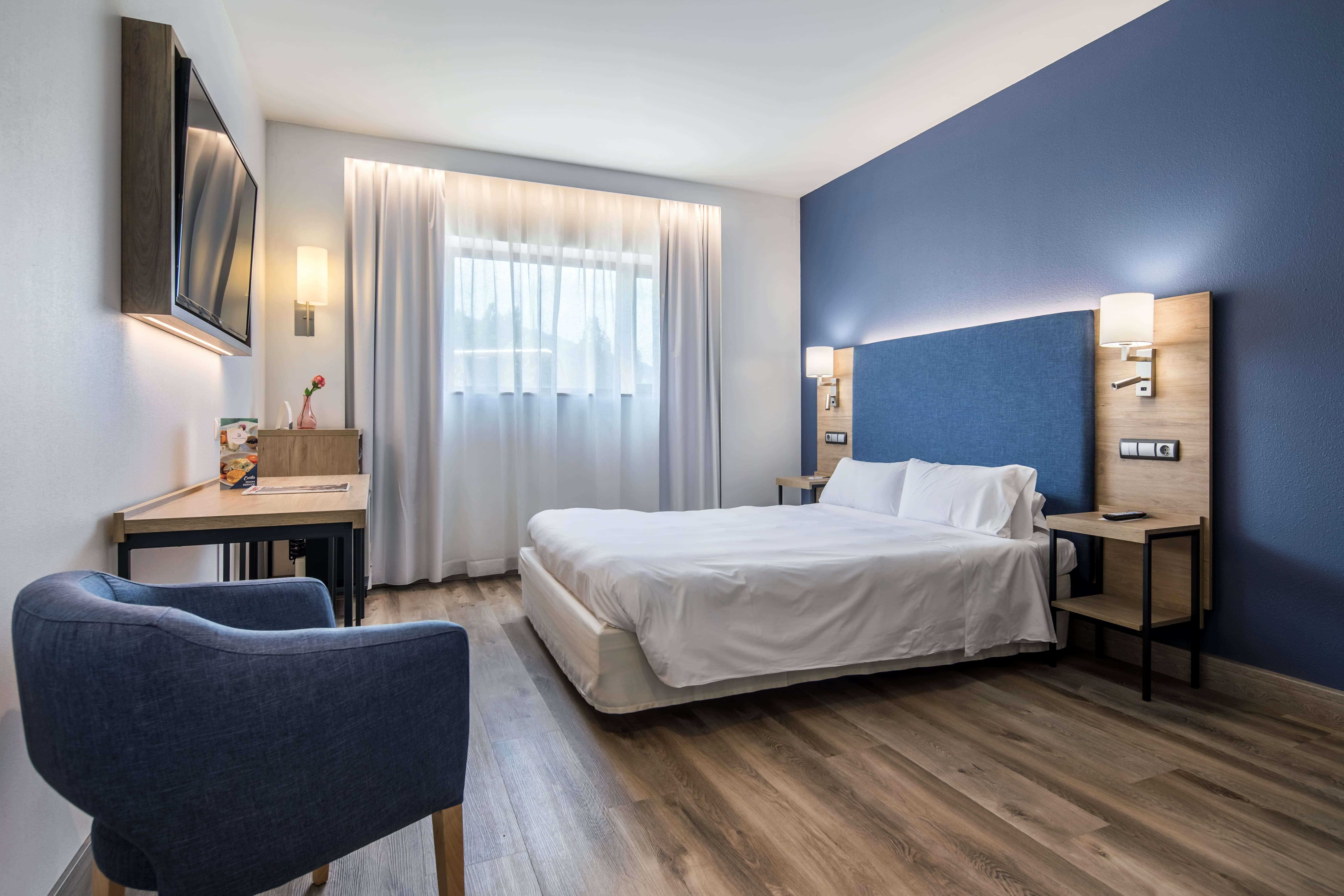 Hotel Puerta De Bilbao Barakaldo Exteriör bild